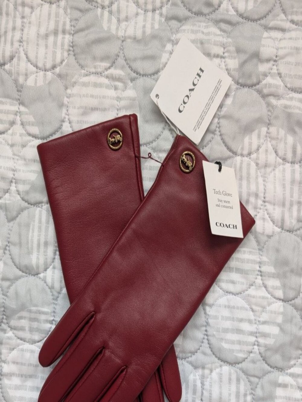 Coach 76310 Horse And Carriage Tech Glove - Red Size 7 NWT